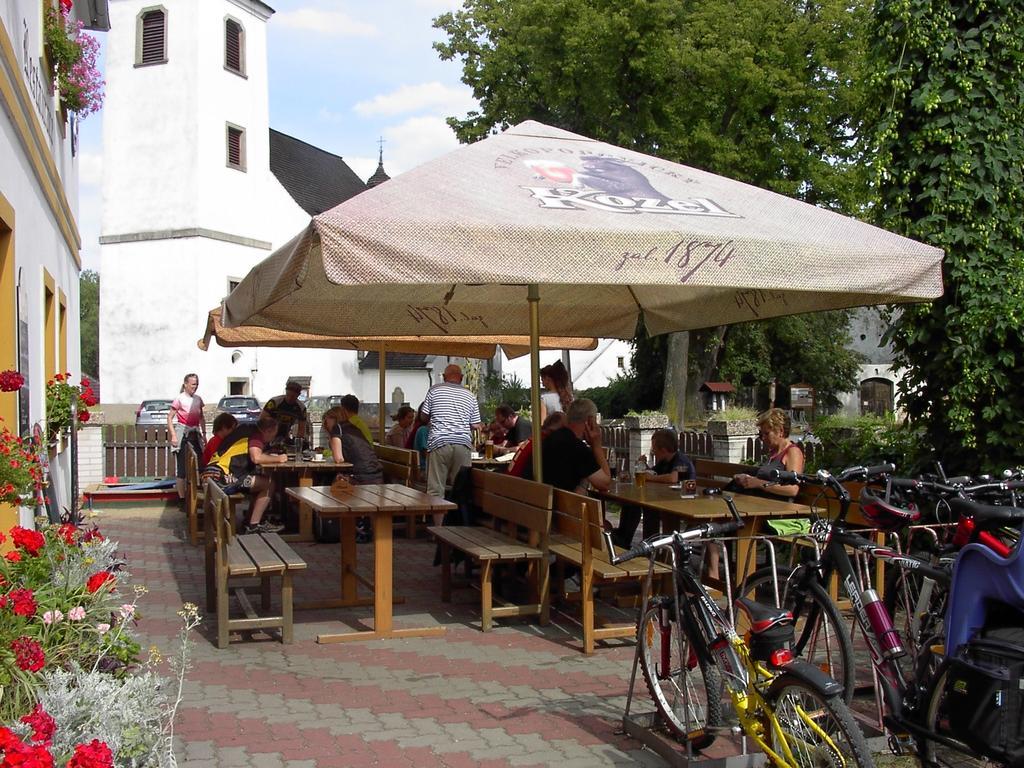 Hotel Pension A Restaurace Rudolec Český Rudolec Exterior foto